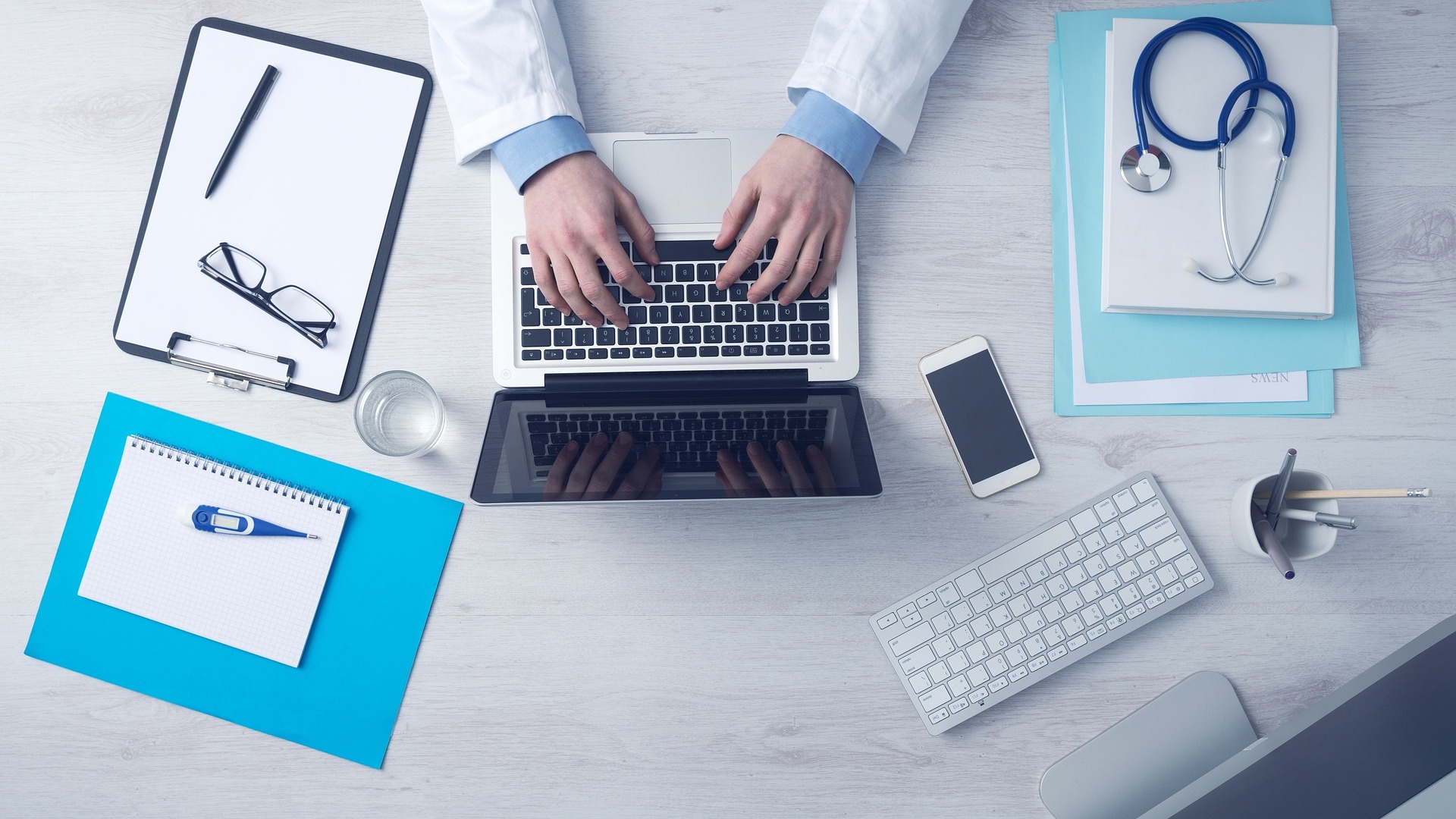 Click PC Repairs technicians- computer repairs Brisbane