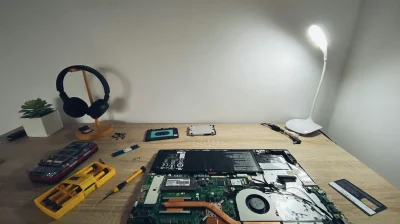darius-cotoi-4RDfifiRG3M-unsplash Laptop & Desktops repair services in Brisbane